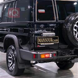 تويوتا لاند كروزر 76